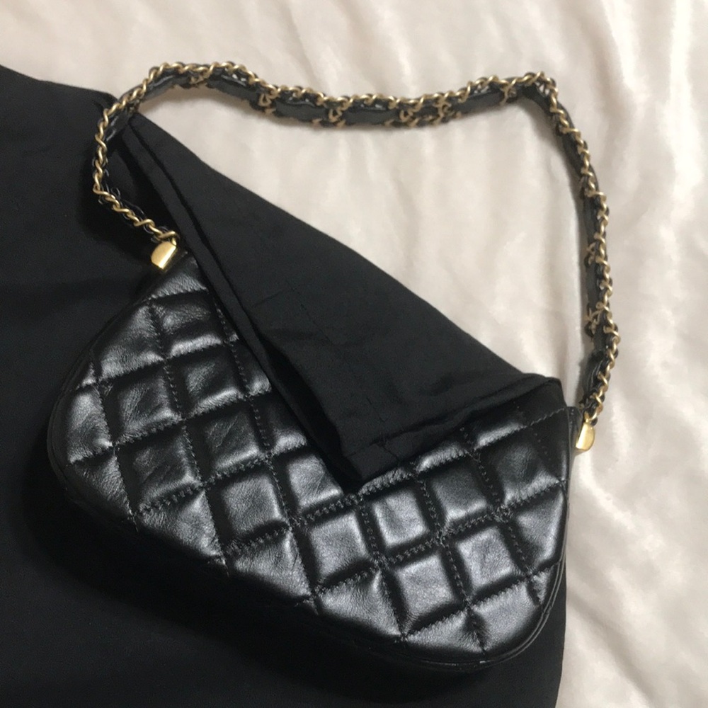 Quilted black pochette